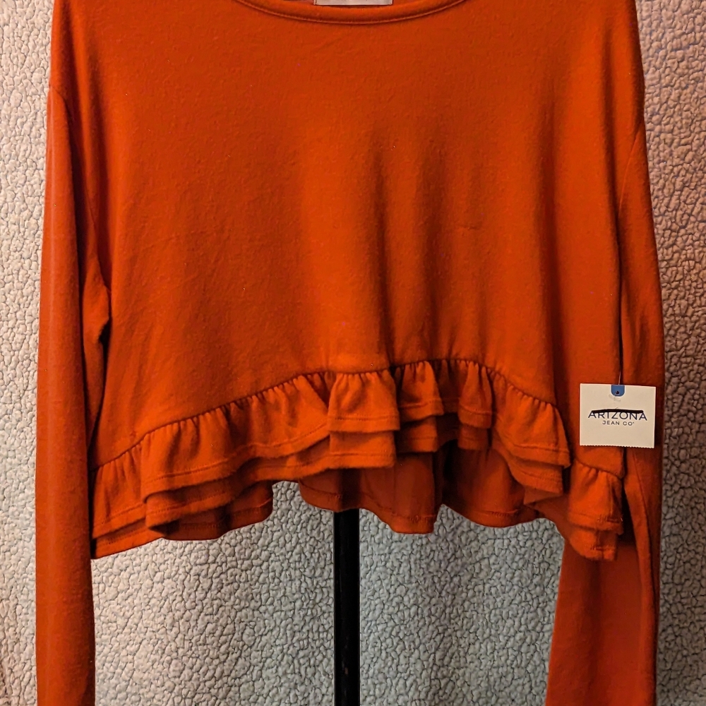 Arizona XL orange crop top with ruffles. NWT